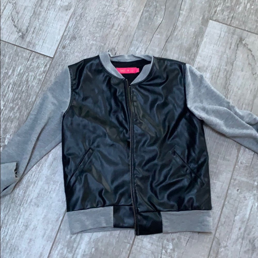 Vegan leather & sweatshirt sleeve bomber jacket.